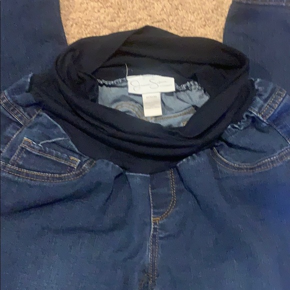 Jessica Simpson full panel maternity skinny jeans - Picture 2 of 3